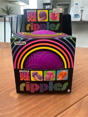 Super NeeDoh Ripples Sensory Squeeze Toy - Purple
